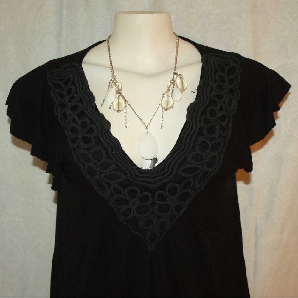 Deep V-cut Flower Embroidered Tee